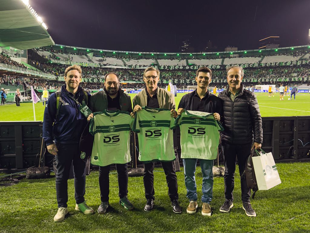 Acelerando forte! DS é a nova Patrocinadora Oficial do Coritiba. 